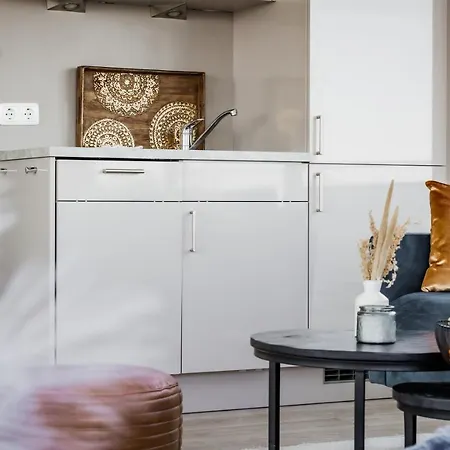 بوتيل Hausboot Kuestennebel 2 ريبنيتس-دامغارتن